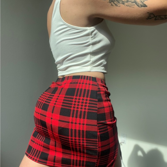 white one shoulder ribbed crop top and plaid mini skirt two piece set!! - Picture 2 of 2